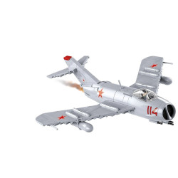 Cobi 5823 Cold War MIG-17 FRESCO, 1:32, 568 k, 1 f